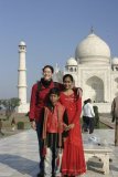 Agra - Taj Mahal - Indové se fotili s námi, my s nimi