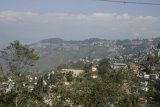 Darjeeling - město rozložené v horách (nadmořská výška kolem 2200 m)