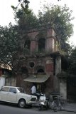 Kalkata - zarostlý dům