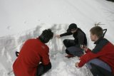 Rozbor vrstev sněhu (Honza, Petr, Petr)