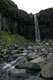 Vodopád Svartifoss v čedičovém amfiteátru (NP Skaftafel)