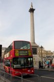 Trafalgar Square - Double-decker a admirál Nelson