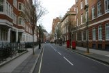 Ulice s cihlovými domky u Smith Square