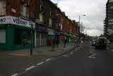Holloway Road - typická ulice vzdálenějšího centra či předměstí