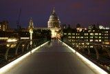 Milenium Bridge a kopule sv. Pavla