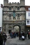 Canterbury - vchod do areálu katedrály