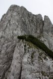 Feráta Donnerkogel - třetí etapa na Donnerkogel (malý Martin vlevo dole)