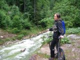 Ženy na kolech - Olča u potoka