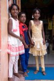Trincomalee - místní děti u chrámu